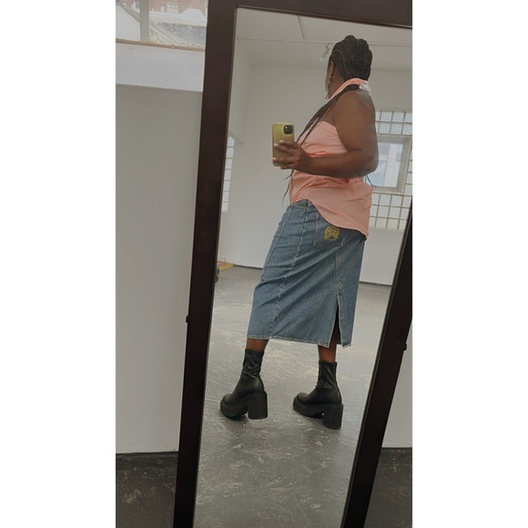 Y2K Low rise denim light wash skirt - Picture 13 of 13